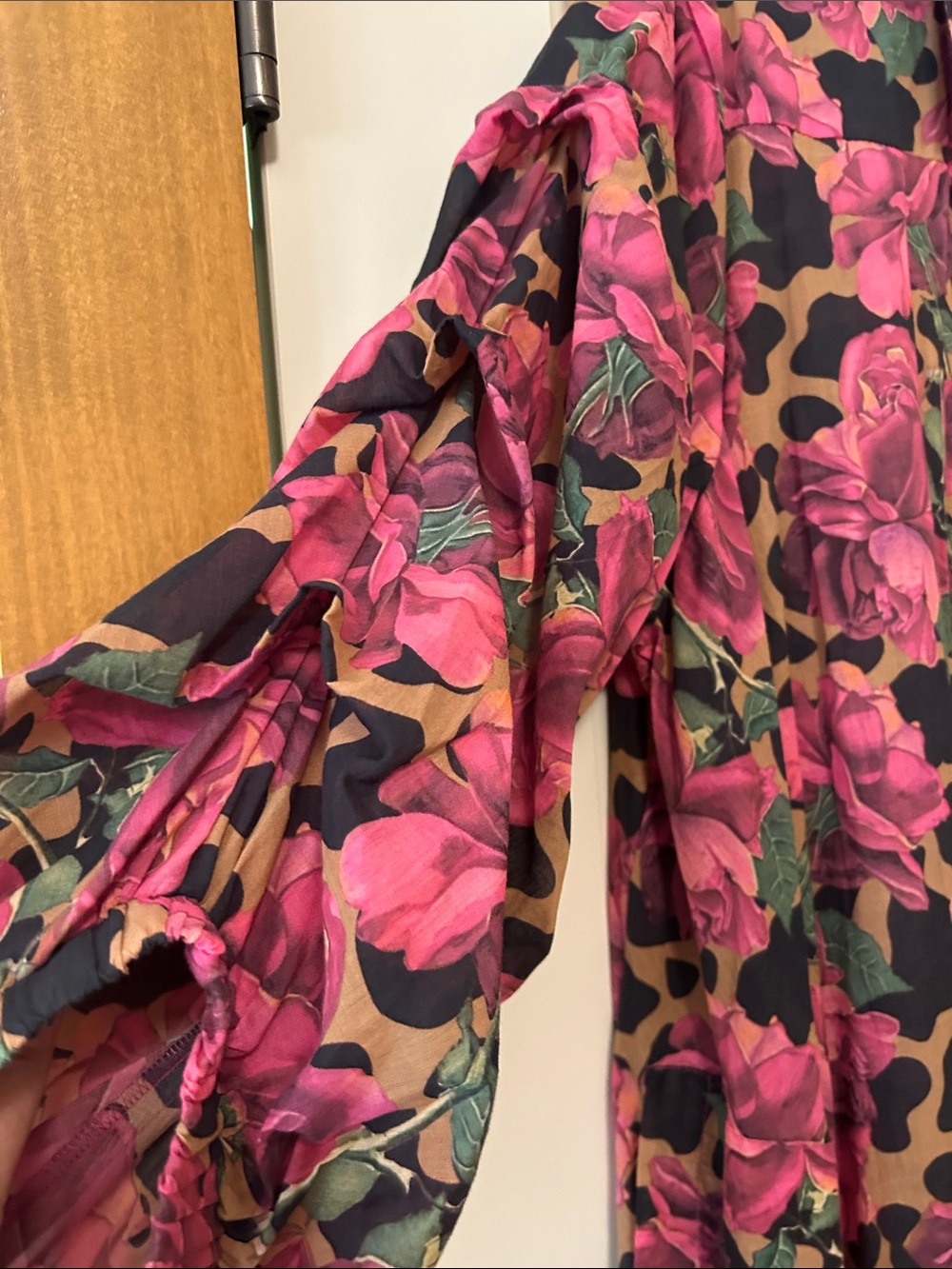 A Rare Bird Floral High-Low Button-Front Rose Leopard Duster in Pink - Picture 5 of 16